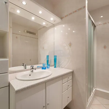As14627 - P3 Au Coeur Du Centre Avec Parking Prive Apartamento Le Grau-du-Roi